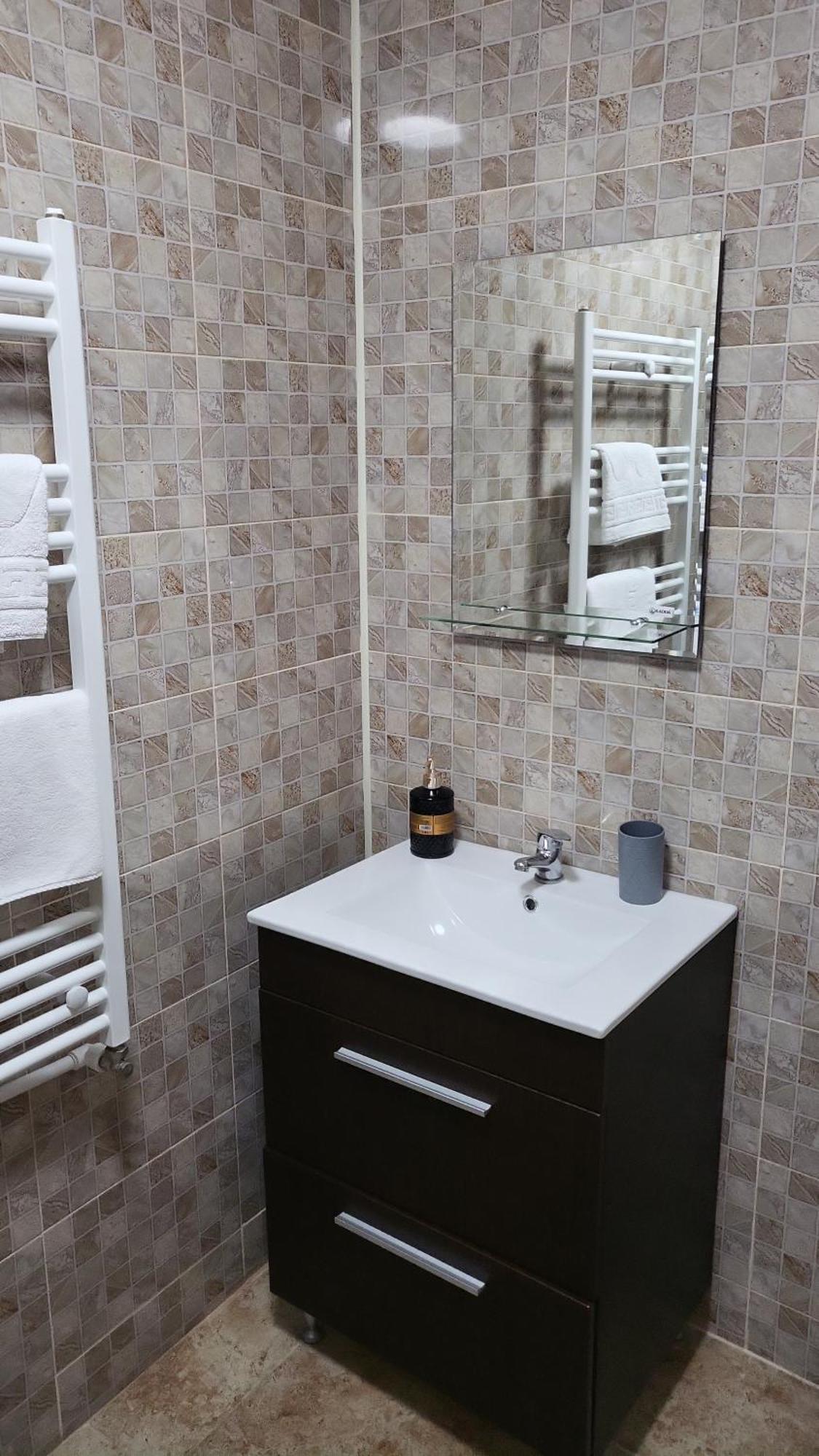 ホテル Rosiem House テキルギオル 部屋 写真